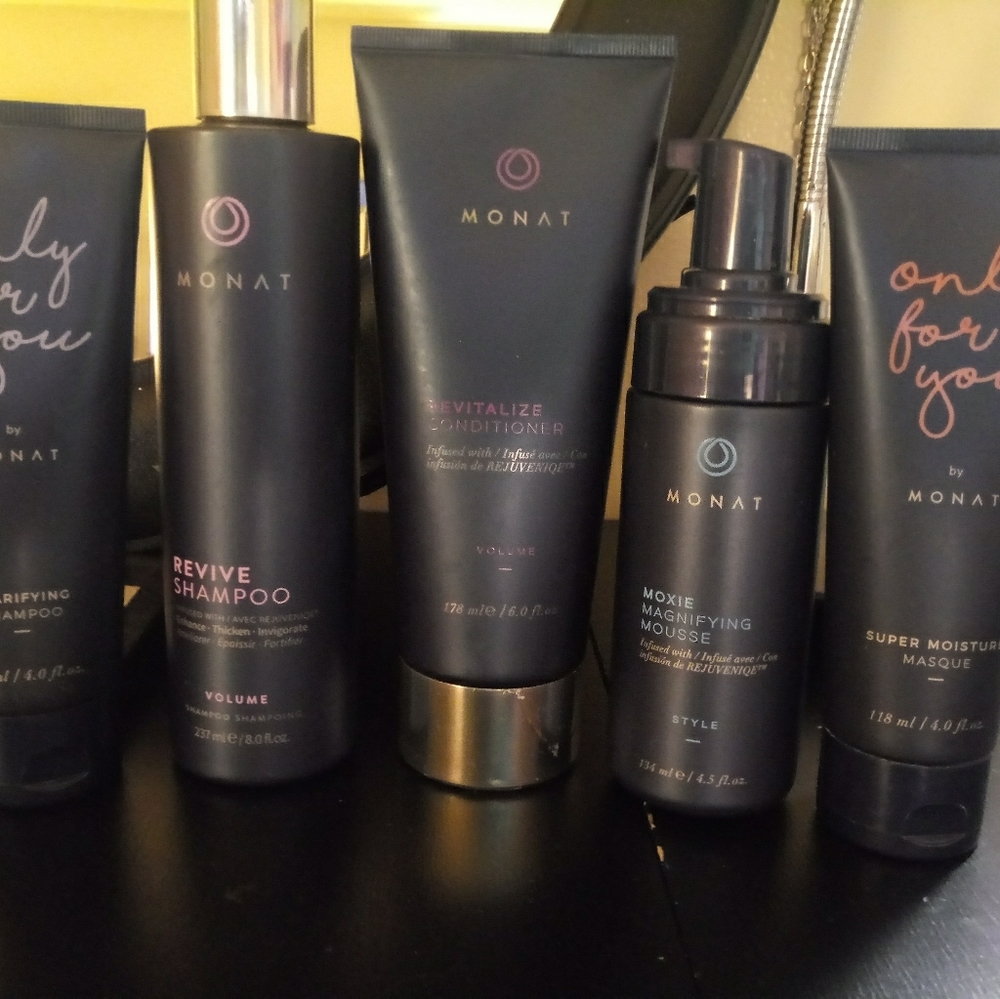 Set of 2 monet hair care products
